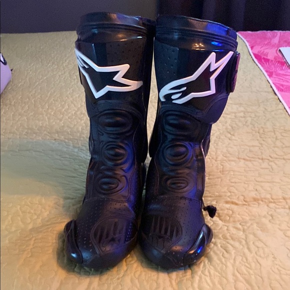 Alpinestars Black Motorcycle Boots - Picture 8 of 15